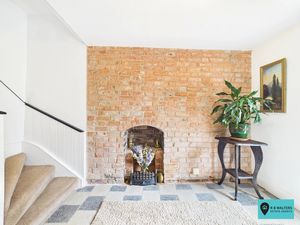 Entrance Hall- click for photo gallery